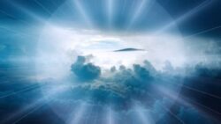Un sol entre las nubes